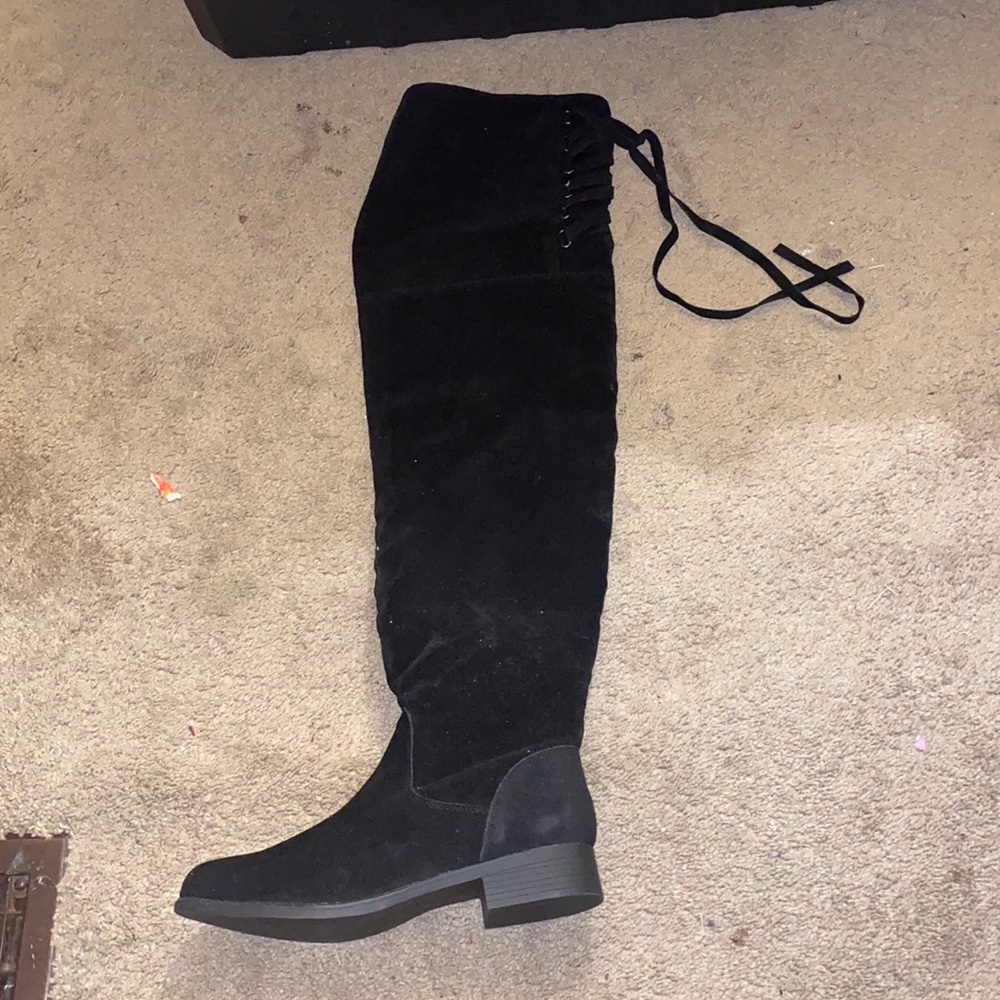 Flat Malya Black Boots size 9